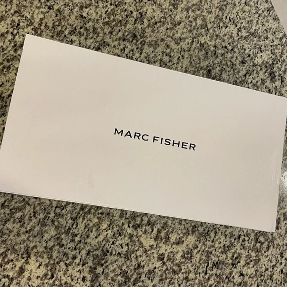 Marc Fisher Women’s Gabey Knee High Boot Size 8.5M - Picture 11 of 11